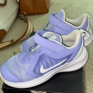 Toddler Nike downshifters